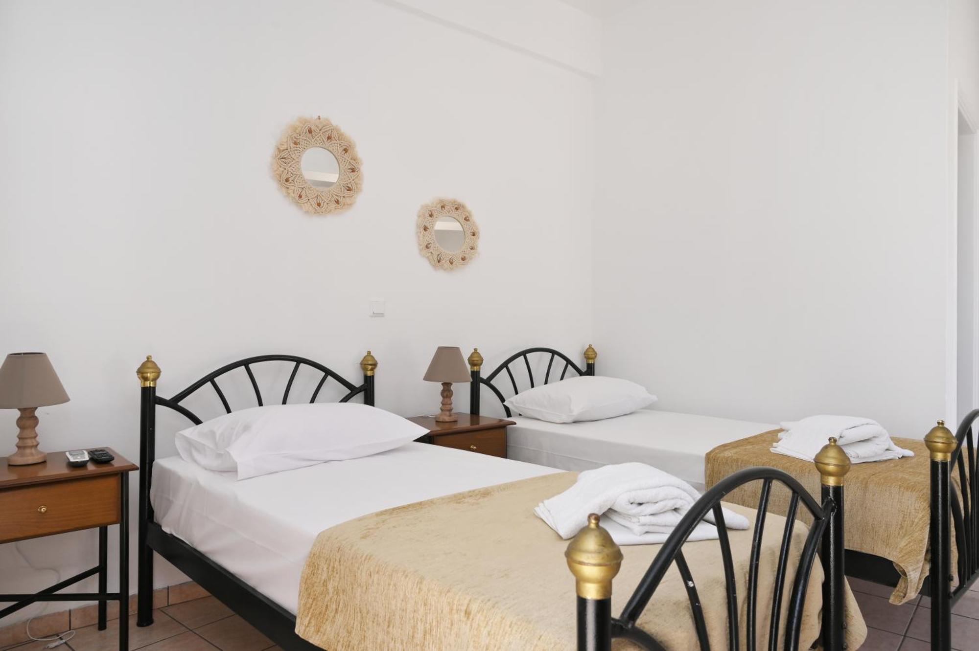 Maridim Studios Ermoúpoli Extérieur photo